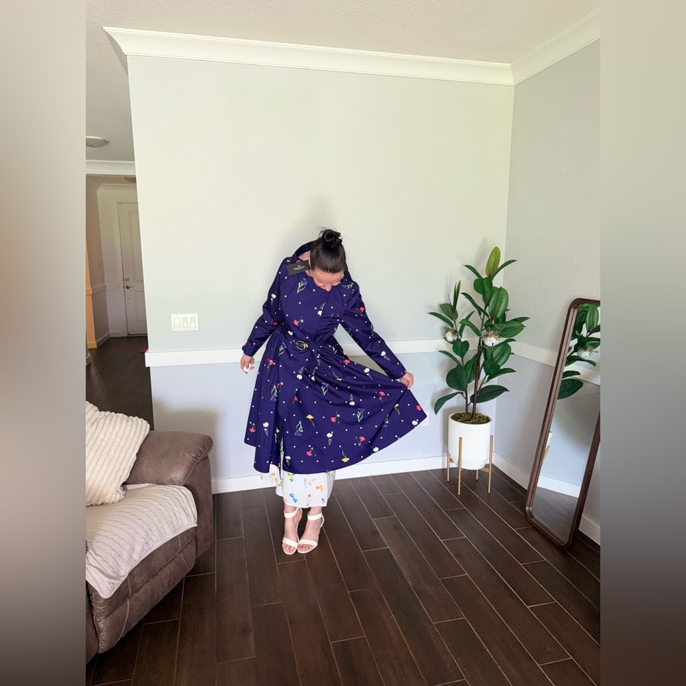 Elegant Purple Floral Dress - Picture 2 of 9